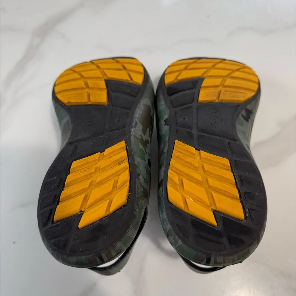KEEN Kids Camouflage Water Shoes in Green and Black